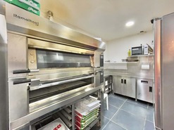 Loja - Nogueira, Braga, Braga - Miniatura: 9/20