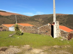 Quinta - Ligares, Freixo de Espada � Cinta, Bragan�a - Miniatura: 9/31