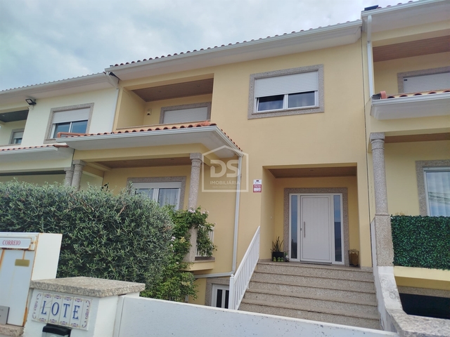 Moradia T4 - Canas de Senhorim, Nelas, Viseu - Imagem grande