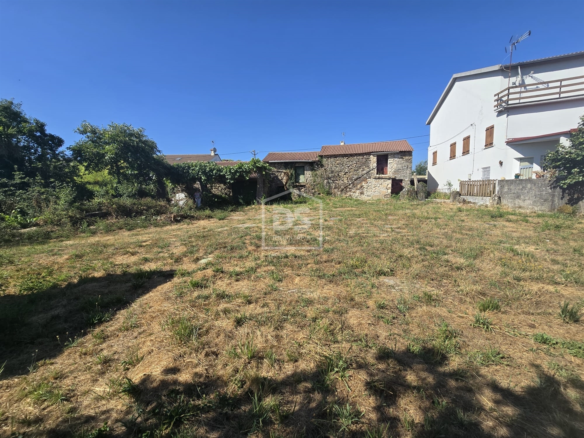 Moradia T0 - Queiriga, Vila Nova de Paiva, Viseu - Miniatura: 20/24