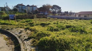 Terreno Urbano T0 - Currelos, Carregal do Sal, Viseu - Miniatura: 4/13