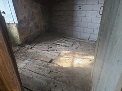 Moradia T0 - Moledo, Castro Daire, Viseu - Miniatura: 19/24