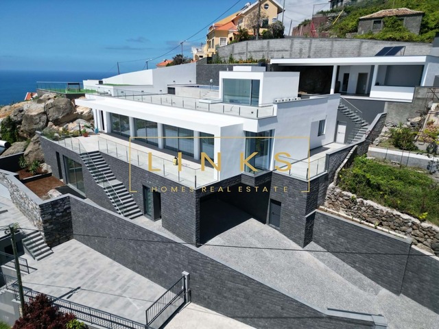 Moradia T4 - Campanario, Ribeira Brava, Ilha da Madeira - Imagem grande