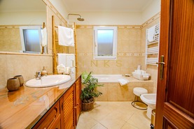 Moradia T5 - Arco da Calheta, Calheta (Madeira), Ilha da Madeira - Miniatura: 36/80