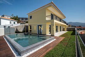 Moradia T3 - S�o Martinho, Funchal, Ilha da Madeira