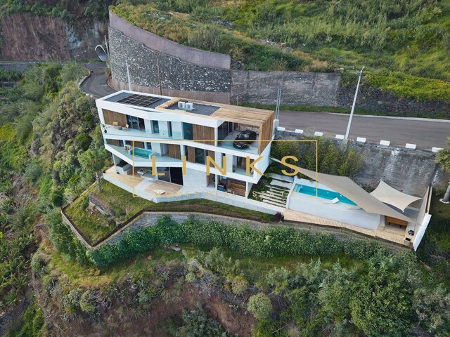 Moradia T4 - Arco da Calheta, Calheta (Madeira), Ilha da Madeira - Imagem grande