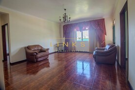 Moradia T3 - Estreito Cmara de Lobos, Cmara de Lobos, Ilha da Madeira - Miniatura: 2/33