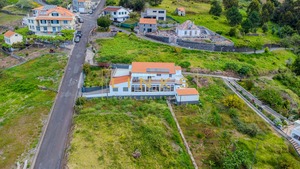 Moradia T4 - Arco da Calheta, Calheta (Madeira), Ilha da Madeira - Miniatura: 35/38