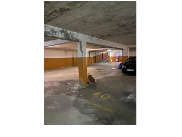 Garagem - Mafamude, Vila Nova de Gaia, Porto - Imagem grande