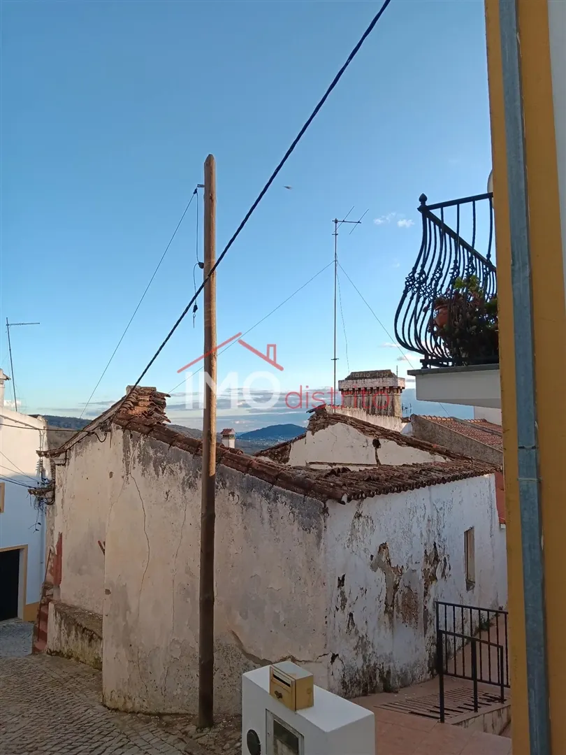 Moradia T0 - Ribeira de Nisa, Portalegre, Portalegre - Miniatura: 1/9
