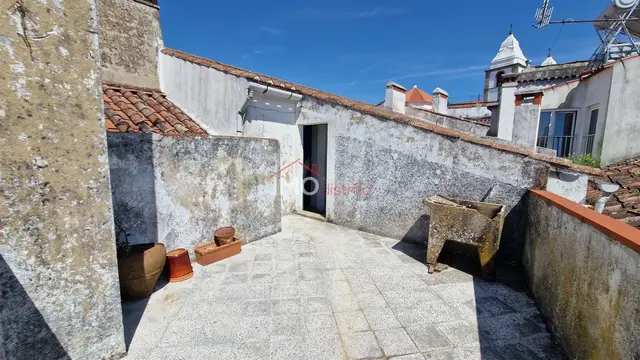 Moradia T6 - Santa Maria da Devesa, Castelo de Vide, Portalegre - Imagem grande