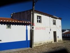 Moradia T3 - Cabeo de Vide, Fronteira, Portalegre