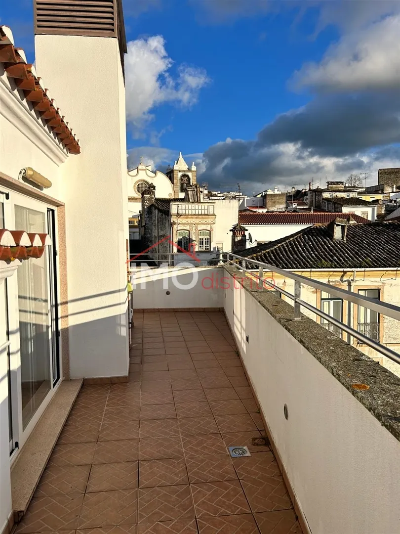 Apartamento T5 - S, Portalegre, Portalegre