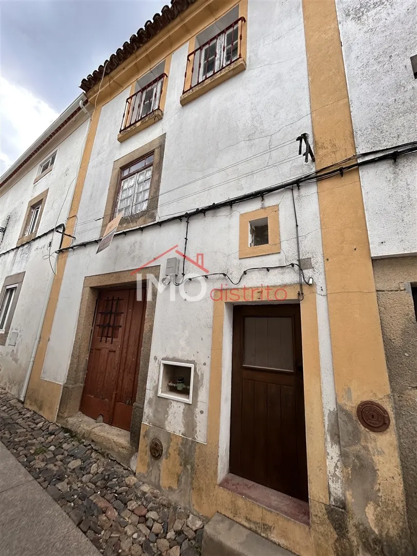Moradia T3 - Santa Maria da Devesa, Castelo de Vide, Portalegre