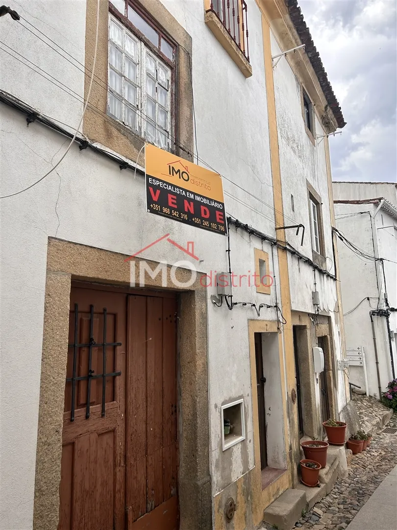 Moradia T3 - Santa Maria da Devesa, Castelo de Vide, Portalegre - Miniatura: 1/9