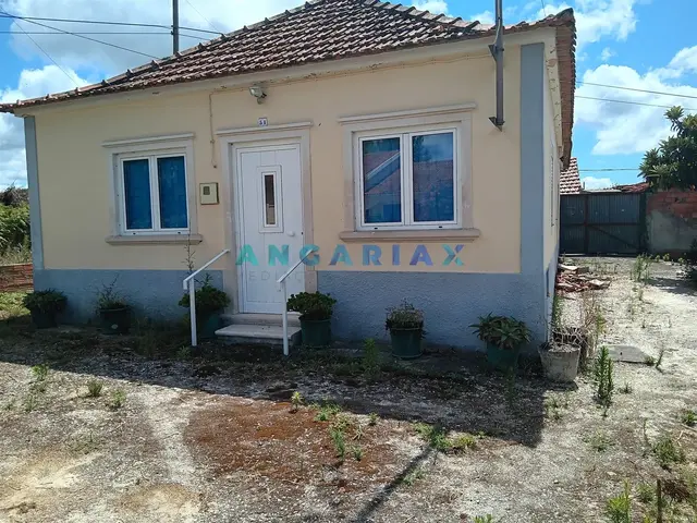 Moradia T2 - Calvaria de Cima, Porto de M�s, Leiria - Imagem grande