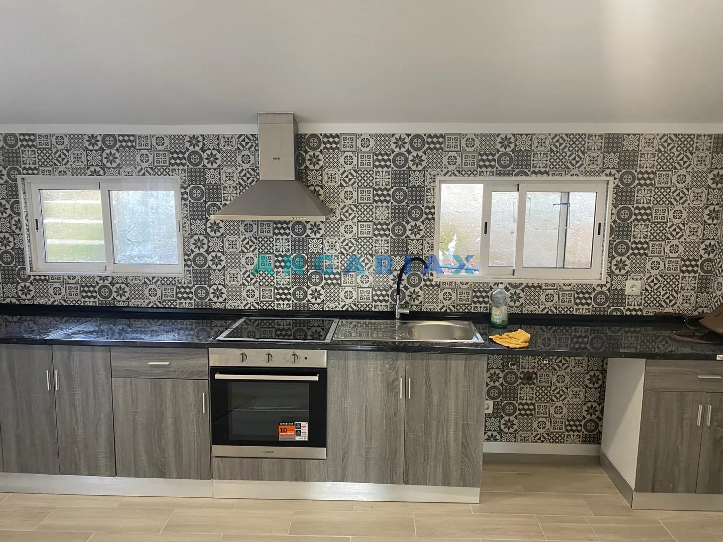 Apartamento T3 - Mira de Aire, Porto de M�s, Leiria