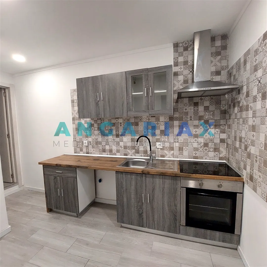 Apartamento T1 - Mira de Aire, Porto de M�s, Leiria