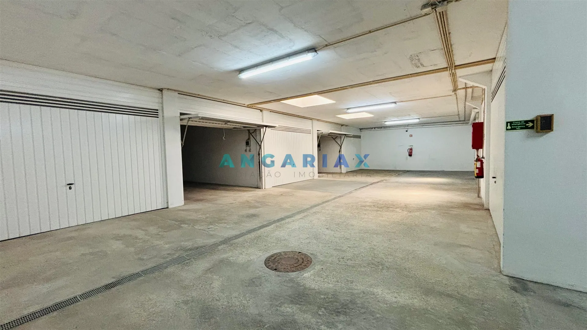Garagem T0 - Buarcos, Figueira da Foz, Coimbra - Miniatura: 3/9