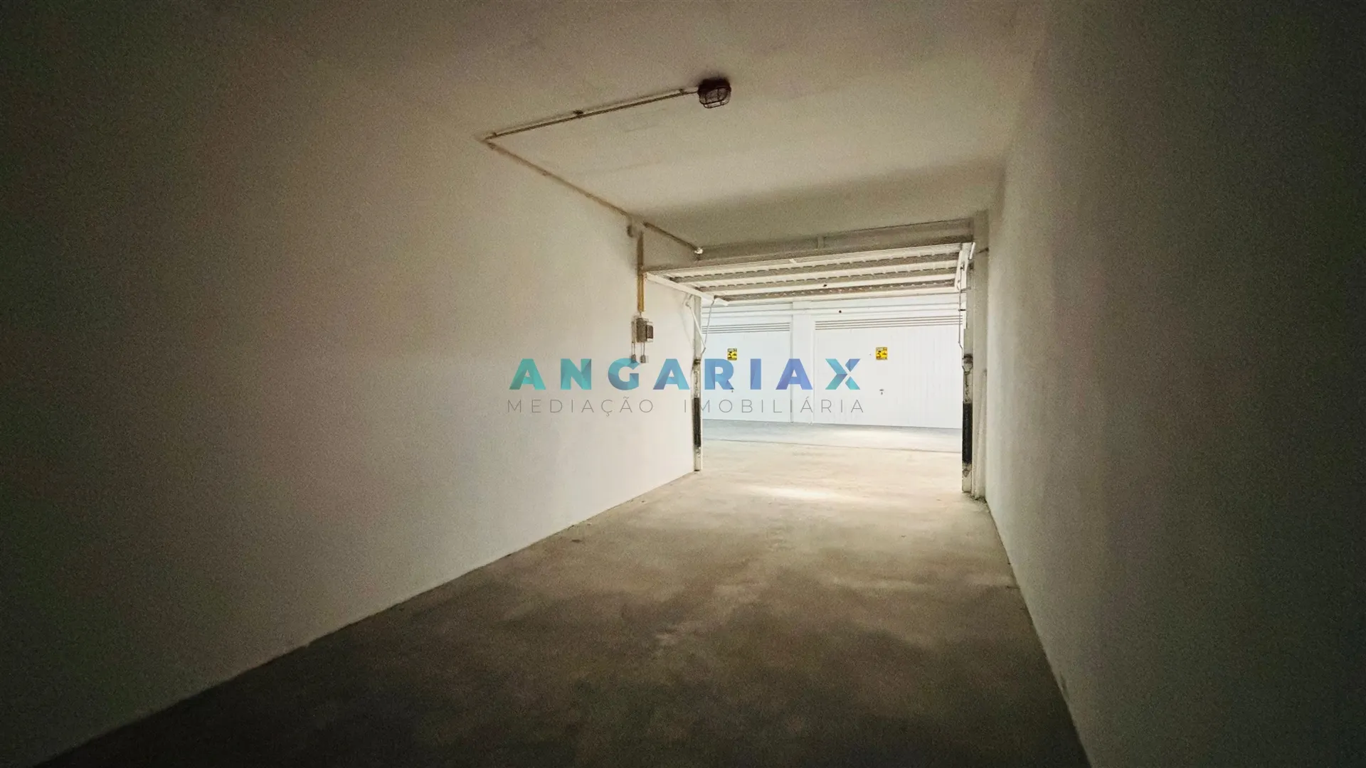 Garagem T0 - Buarcos, Figueira da Foz, Coimbra - Miniatura: 8/9