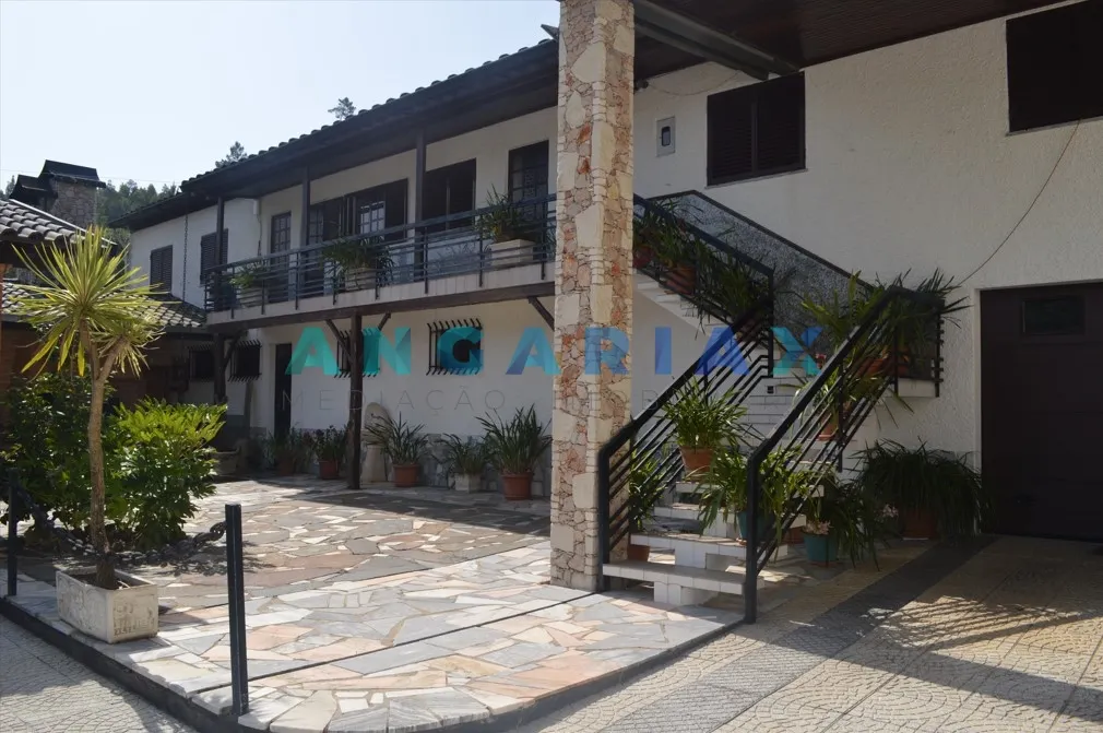 Moradia T4 - Semide, Miranda do Corvo, Coimbra