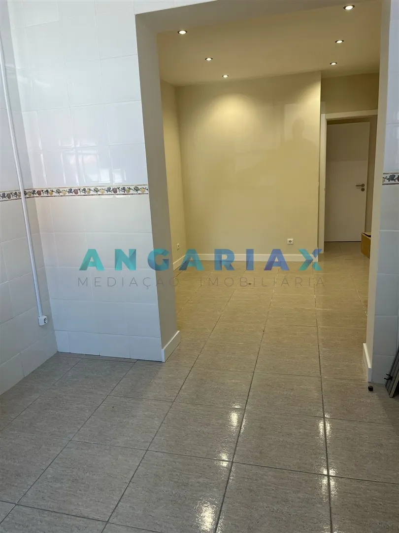 Apartamento T2 - Alcobaa, Alcobaa, Leiria - Miniatura: 2/9