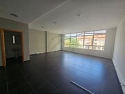 Comrcio - Canio, Santa Cruz, Ilha da Madeira - Miniatura: 3/7
