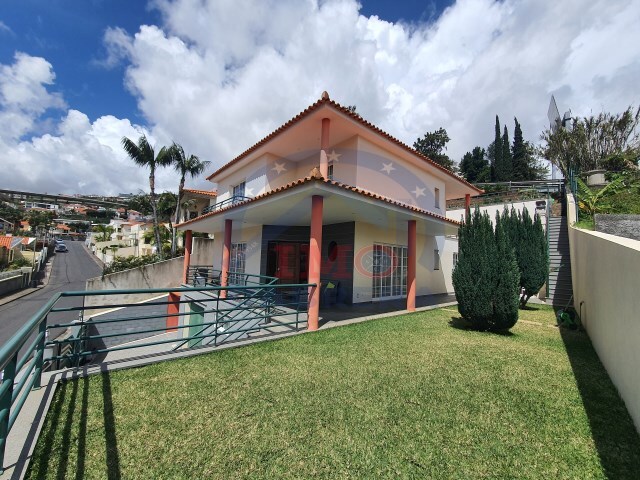 Moradia T4 - São Martinho, Funchal, Ilha da Madeira - Imagem grande