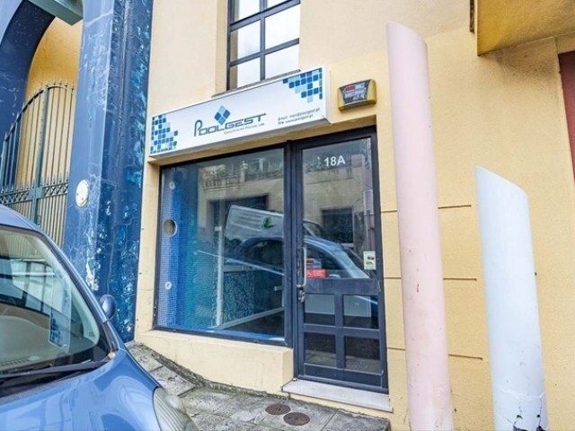 Com�rcio - Santo Ant�nio, Funchal, Ilha da Madeira - Imagem grande