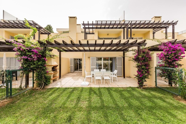 Pr�dio T0 - Quarteira, Loul�, Faro (Algarve) - Imagem grande