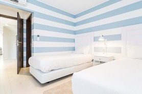 Pr�dio T0 - Quarteira, Loul�, Faro (Algarve) - Miniatura: 44/82