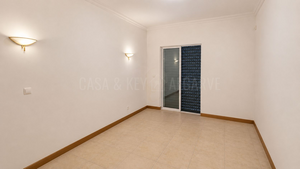 Moradia T3 - Boliqueime, Loul�, Faro (Algarve) - Miniatura: 22/37