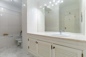 Apartamento T3 - Quarteira, Loul�, Faro (Algarve) - Miniatura: 33/43