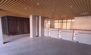 Loja T0 - Valadares, Vila Nova de Gaia, Porto