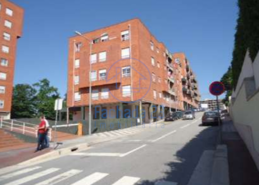 Pr�dio T0 - Vila Nova de Famalic�o, Vila Nova de Famalic�o, Braga - Miniatura: 1/22