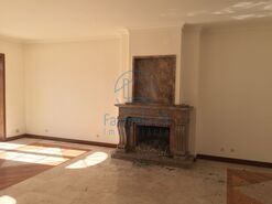 Moradia > T6 - Belas, Sintra, Lisboa - Miniatura: 6/18