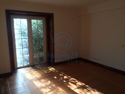 Moradia > T6 - Belas, Sintra, Lisboa - Miniatura: 10/18