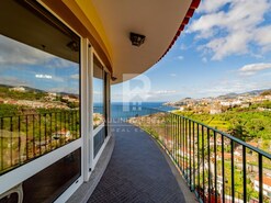 Moradia T3 - So Gonalo, Funchal, Ilha da Madeira