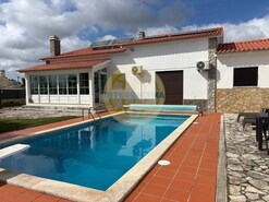Moradia T5 - Caldas da Rainha, Caldas da Rainha, Leiria