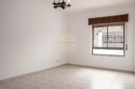 Apartamento T3 - Alverca do Ribatejo, Vila Franca de Xira, Lisboa