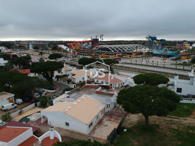 Moradia T4 - Quarteira, Loul, Faro (Algarve) - Imagem grande