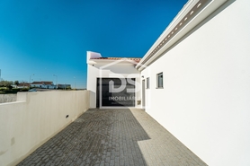 Moradia T2 - Golpilheira, Batalha, Leiria - Miniatura: 3/24