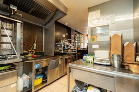 Loja T0 - Marinha Grande, Marinha Grande, Leiria - Miniatura: 6/24