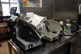 Loja T0 - Marinha Grande, Marinha Grande, Leiria - Miniatura: 23/24