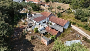 Moradia > T6 - Pedreiras, Porto de M�s, Leiria - Miniatura: 2/18