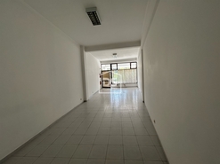 Loja T0 - Alcobaa, Alcobaa, Leiria - Miniatura: 4/11