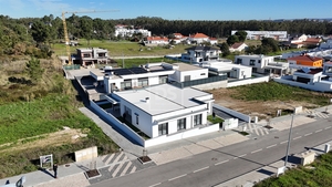 Moradia T3 - Parceiros, Leiria, Leiria - Miniatura: 2/24