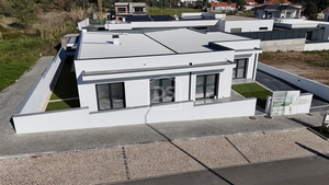 Moradia T3 - Parceiros, Leiria, Leiria - Miniatura: 10/24