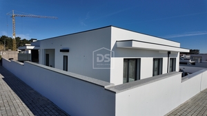 Moradia T3 - Parceiros, Leiria, Leiria - Miniatura: 13/24