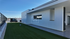 Moradia T3 - Parceiros, Leiria, Leiria - Miniatura: 23/24